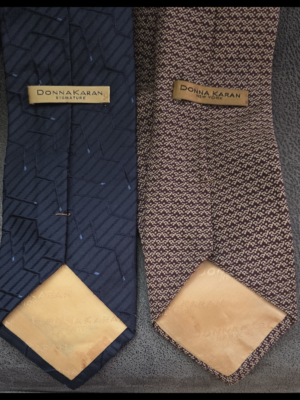 Donna Karan Men's Silk Tie - Navy and Burgundy